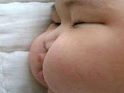 Γεννήθηκε μωρό βάρους 8,7 κιλών!