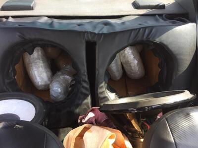 Ο Ρίκι μυρίστηκε 14 κιλά χασίς που ήταν ...