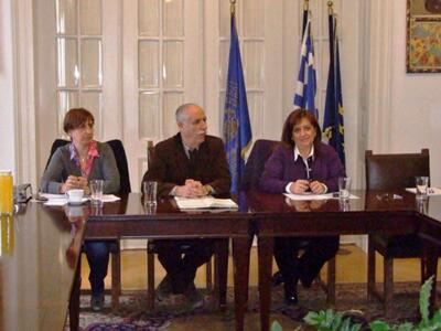 Σύσκεψη στο Δημαρχείο της Πάτρας για μετ...