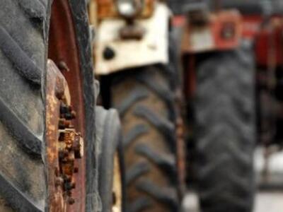 Πέντε χρόνια εκτός... τέλους επιτηδεύματ...