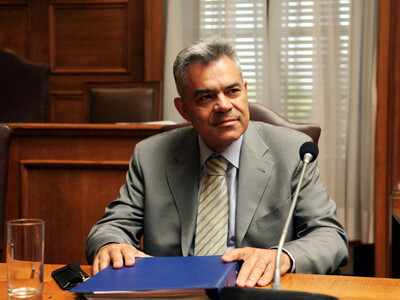 Δήμευση της περιουσίας του Μαντέλη ζητά η Βουλή