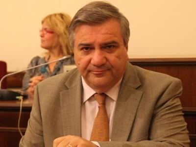 Αλλάζει πολιτική "στέγη" το πρ...