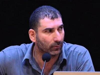 Ο σκηνοθέτης Γιάννης Οικονομίδης.