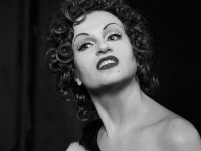 Η Καρυοφυλλιά Καραμπέτη θα υποδυθεί μία ...