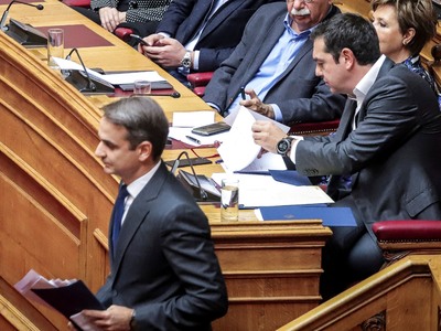 Τσίπρας – Μητσοτάκης: Διασταύρωσαν τα ξί...