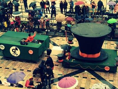 Απο την φετινή παρέλαση με το βραβευμένο...