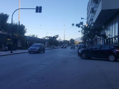 Νεκρά τα φανάρια στη συμβολή της Ηρώων Π...