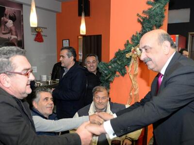 Θανάσης Νταβλούρος: Οι θυσίες του λαού θ...