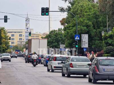 Πάτρα: Πανικός από κίνηση στην Ηρώων Πολ...