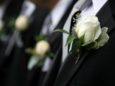 ΔΕΙΤΕ ποιος είναι ο βουλευτής που παντρε...