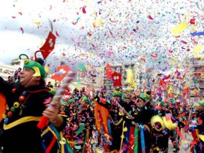 Ολοκληρώθηκε η μεγάλη καρναβαλική παρέλα...