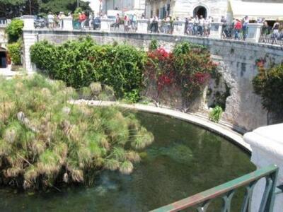 Πηγή Αρέθουσα στην Ορτυγία Συρακούσες (Τσατσούρη)