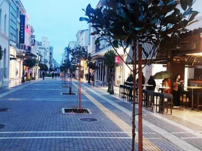 Πάτρα: Ανύπαρκτη κίνηση στον πεζόδρομο τ...