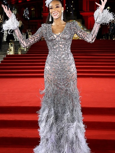 ΓΟΥΙΝΙ ΧΑΡΛΟΟΥ ΜΕ ATELIER VERSACE