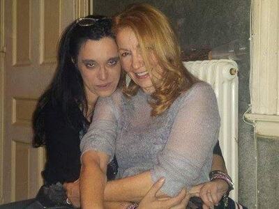 Η Πέμη Ζούνη «έκοψε» την Μπέσσυ Γιαννοπο...