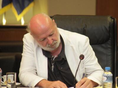 Ερίκ Τουσέν: «Η Γερμανία κερδίζει σε βάρ...