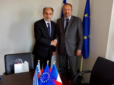 Τι συζήτησε ο Πρέσβης της Γαλλίας C. Cha...