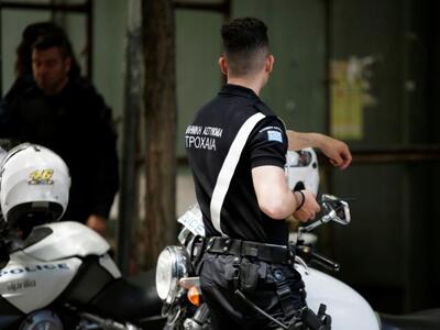 Έβαλαν εμπρηστικό μηχανισμό στην είσοδο ...