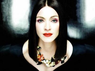 Η Μαντόνα διέκοψε την συναυλία της στο Π...