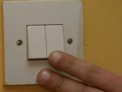 Διακοπή και επανασύνδεση ρεύματος σε ασθ...