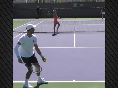 Αρίνα Σαμπαλένκα: Έκανε πασαρέλα στην πρ...