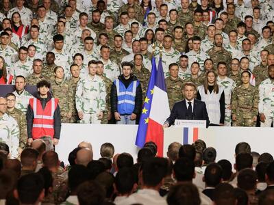 Γαλλία: Ο Μακρόν ανακοίνωσε εθελοντική σ...