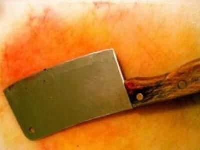 Απείλησε τη μάνα και την αδερφή του με μπαλτά!