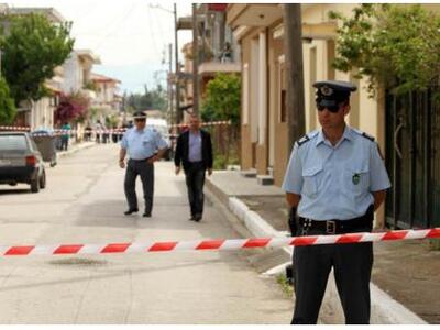 Κουκούλα και ρόπαλο είχε ο 15χρονος που ...