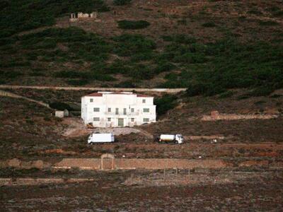 Κατεδαφίζονται άμεσα τα αυθαίρετα της Μακρονήσου