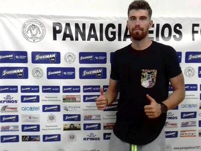 Παίκτης του Παναιγιαλείου και ο Γιώργος Σμίλτος