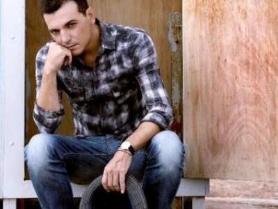 Ο Μανώλης Φάμελλος live στο All Day by m...