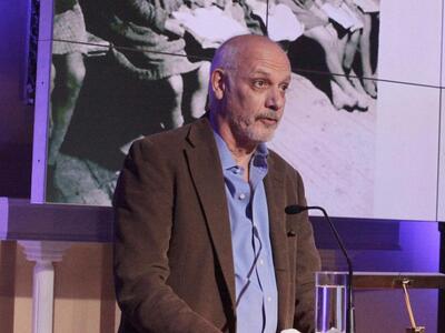 Ο Γιώργος Κιμούλης πρόεδρος του Κέντρου ...