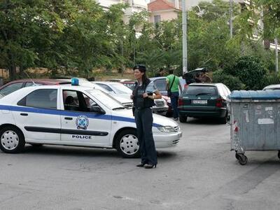 Περικυκλωμένος από αστυνομικούς ο Ρουμάνος