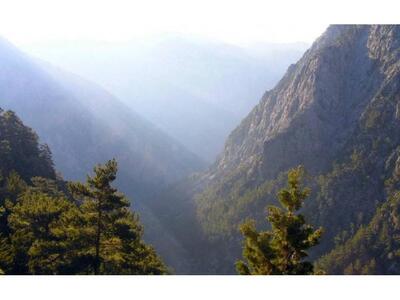 Ξαφνικό μπουρίνι στο φαράγγι της Σαμαριά...