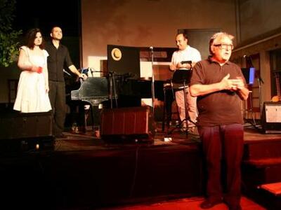 Πάτρα - Δείτε Φωτό από την θεατρική σύνθ...