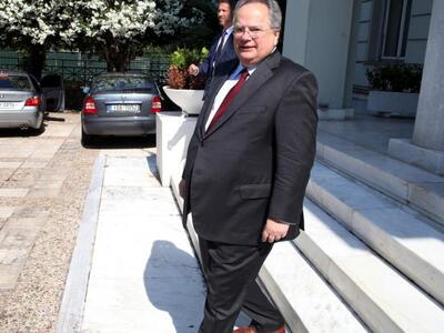 Ο Κοτζιάς απειλεί τους δανειστές με μελλ...