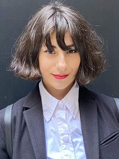 Μαρίνα Καραμπούλα.