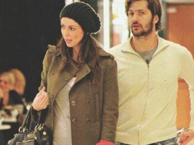 Βόλτα στα μαγαζιά γνωστού εμπορικού κέντ...