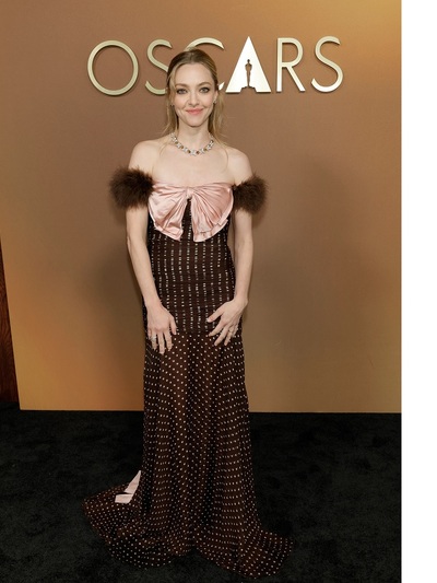 Αμάντα Σέιφριντ με Valentino