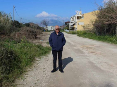 Θεόδωρος Ξυλιάς για Προάστιο: Σκόνη το κ...
