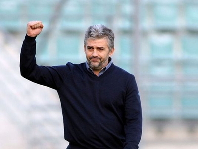 Ο Σάκης Τσιώλης και οι προπονητές της Πα...