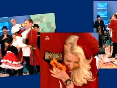 Οι  σοκολατορίχτες εισέβαλαν στο στούντι...