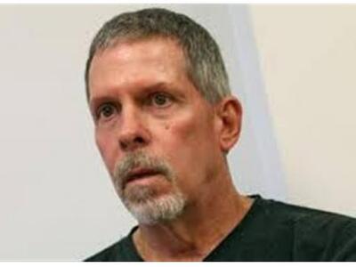 Ξύπνησε απ' το λήθαργο κι άρχισε να μιλά...