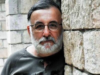 Κρούση Παπανδρέου σε Μικρούτσικο για τον...