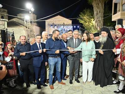 Εγκαινιάστηκε η 22η Αγροτική Έκθεση Χαλα...