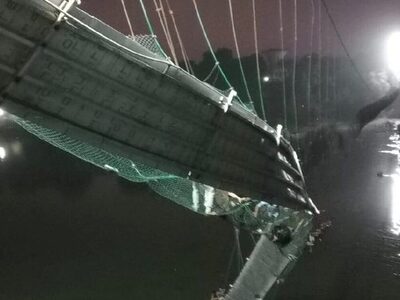 Ινδία: Κατέρρευσε κρεμαστή γέφυρα – Τουλ...