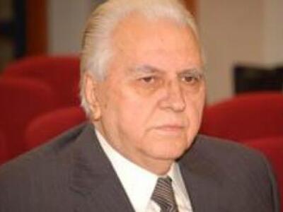 Βασίλης  Μπεκίρης: Η Πάτρα δεν έχει εκπλ...