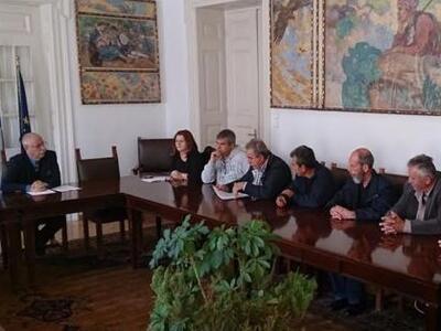 Πάτρα: Άνοιξε πριν απο λίγο η Μαιζώνος -...