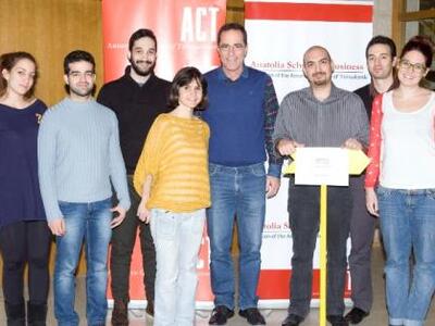 To CampusBus “στάθμευσε” στο American Co...