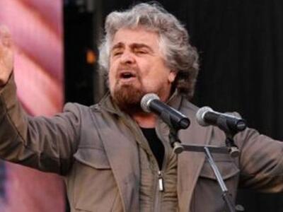 Μπέπε Γκρίλο: Η Ιταλία να βγει από το ευ...